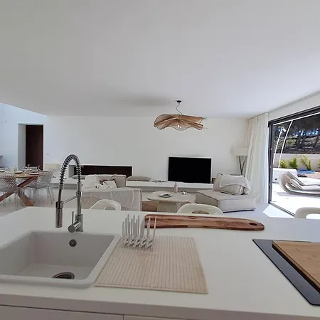 Casa Bianca - D'architecte Avec Piscine Дом отдыха *